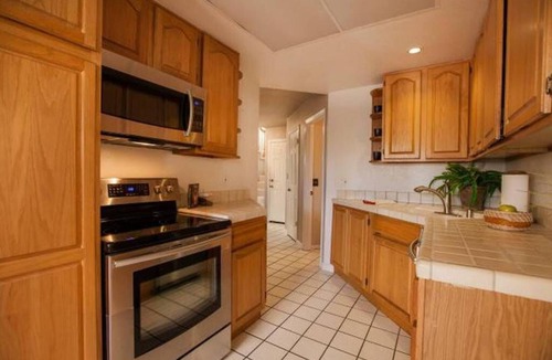 Campbell House | Comfy 3BR Home: Quiet, Walkable, Huge Master Suite