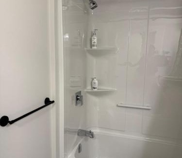 Moncton House | Comfy Apartment