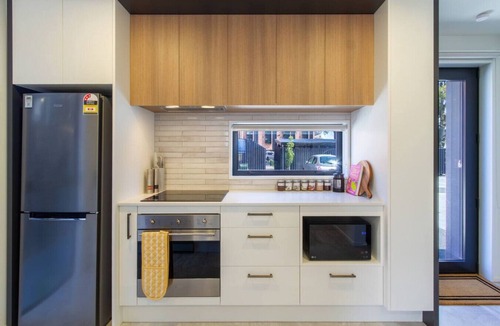 Christchurch City Centre House | Comfy Central City Stay -2BR with Car Park