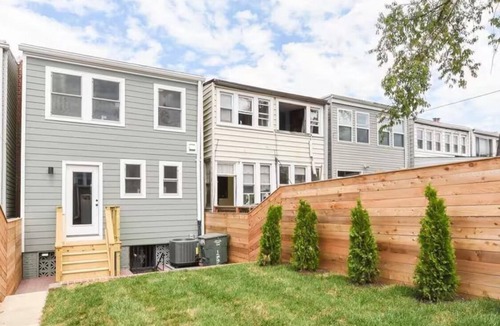 Petworth Apartment | Comfy, clean one-bedroom unit in Columbia Heights
