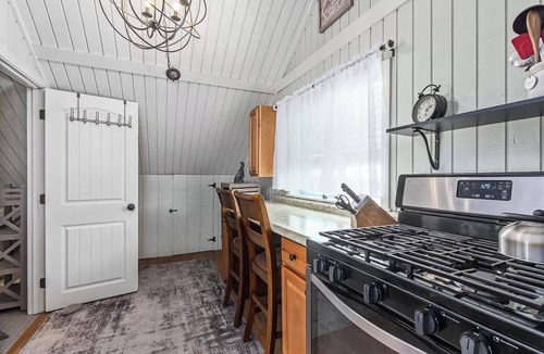 Hampton Condo | Comfy Condo w/Ocean Views, Across North Beach