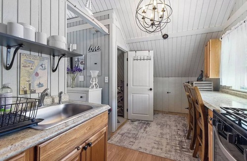 Hampton Condo | Comfy Condo w/Ocean Views, Across North Beach