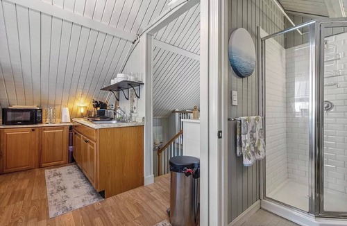 Hampton Condo | Comfy Condo w/Ocean Views, Across North Beach
