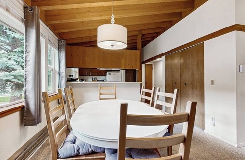 Sun Valley Condo | Comfy Condo with Shared Pool, Sauna - Near Slopes, Mountain Views