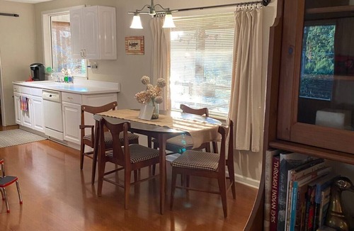 Killen House | Comfy, cozy, fun home on Wilson Lake with piers & kayaks