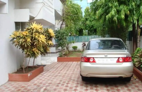 Vadodara House | Comfy cozy sprawling bungalow for leisure/business trip