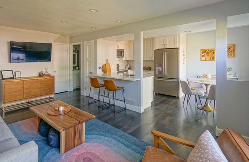 Glenwood Grove - North Iris House | Comfy Cute Condo - entire home