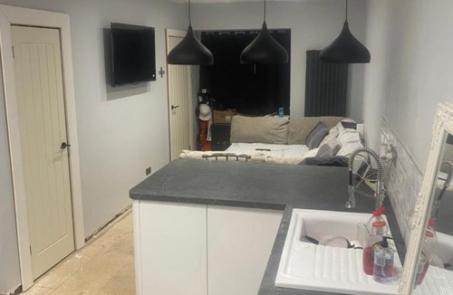 Southampton House | Comfy Double Room 5 Min Walk to Station and Docks
