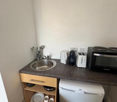 Ravenscourt Park Apartment | Comfy Double Studio at the Heart of Hammersmith