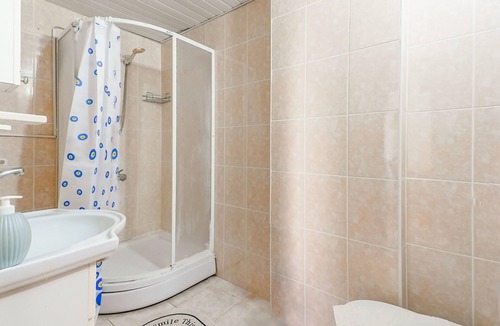 Kaleici Apartment | Comfy Flat with Balcony 10 min to Hadrian Gates