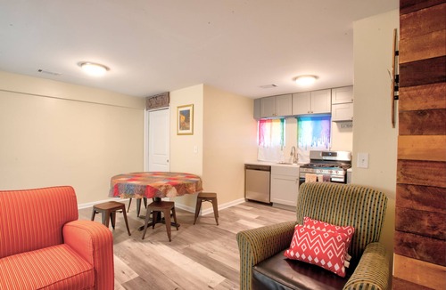 Lithonia House | comfy hide-out sleeps 5,2 bedroom 1 bath