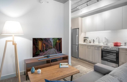 MIT Apartment | Comfy Kendall Square Studio w/Gym, walk to MIT by Blueground