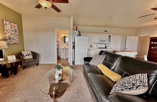 Prescott House | Comfy Mountain Side Stay - Incredible Views
