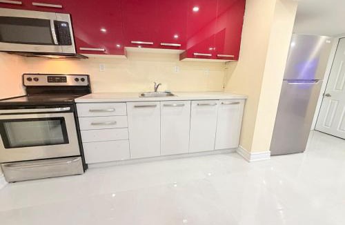 East Credit Apartment | Comfy One Bedroom BasementApartment near Heartland