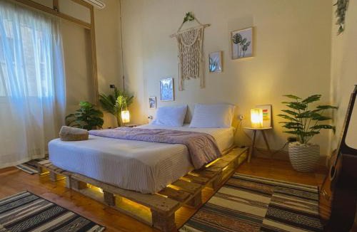 Al Duqqi Apartment | Comfy Room in shared apartment
