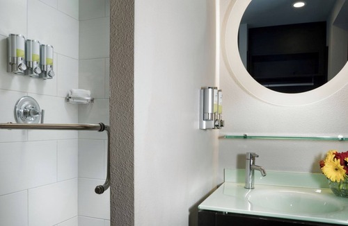Belltown Hotel | Comfy Room w/Fun Decor Near Pike Place Market & Space Needle