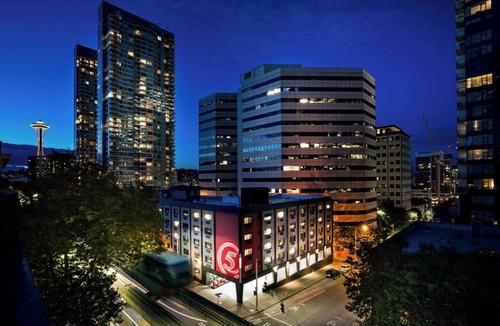 Belltown Hotel | Comfy Room w/Fun Decor Near Pike Place Market & Space Needle