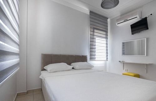 Gumbet House | Comfy Room with Shared Pool near Gumbet Beach