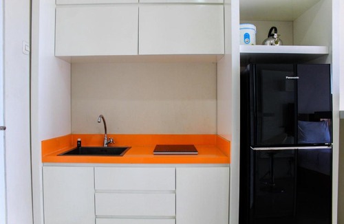 Ciputat Apartment | Comfy Studio Apartment at Bintaro Plaza Residence By Travelio