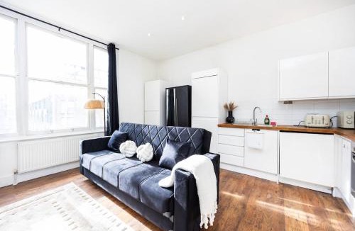 Fulham Apartment | Comfy Studio for Small Groups West London