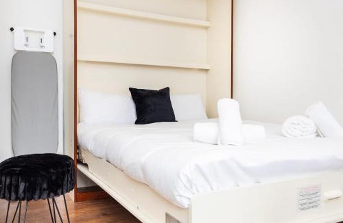 Fulham Apartment | Comfy Studio for Small Groups West London