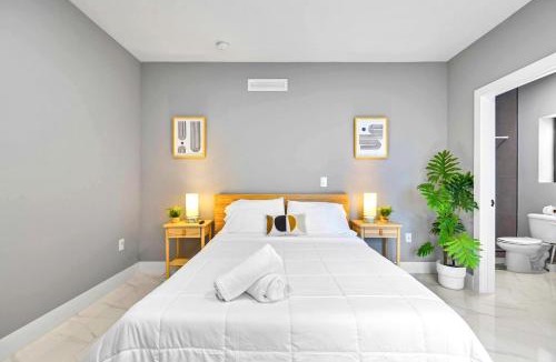 Liberty City Apartment | Comfy Studio W Essentials Near Airport