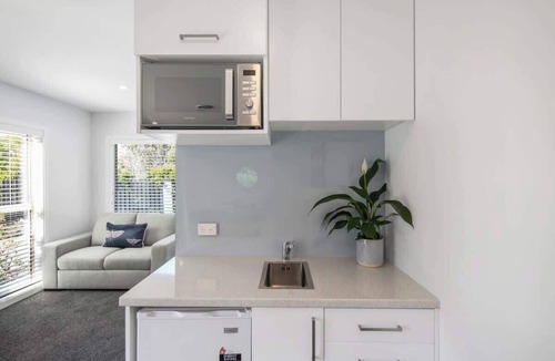 Wellington Apartment | Comfy stylish Central Wellington studio