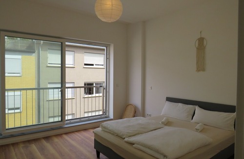 Mannheim City Centre Apartment | Comfy Suite & Walk Everywhere | L8 Street
