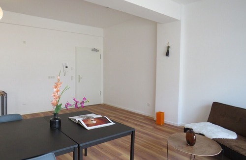 Mannheim City Centre Apartment | Comfy Suite & Walk Everywhere | L8 Street