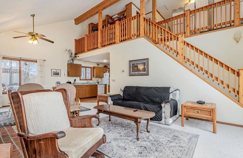 Au Gres Cottage | Comfy Sweet Cottage with BBQ Surrounded by Nature in Michigan