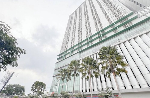Surabaya Apartment | Comfy White Studio For 2 Pax At Bale Hinggil Apartment