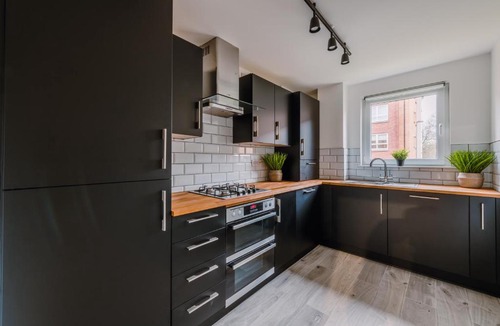 Dalmarnock Apartment | ComfySleep Apartments