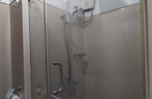 Barangay 76 Apartment | Comfystay at Shell Residences