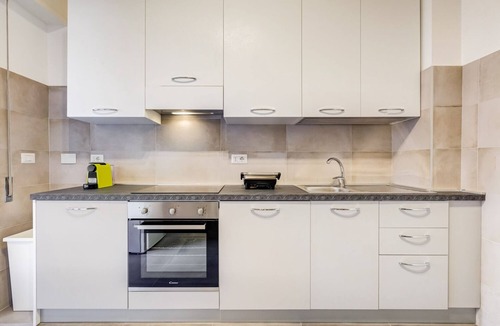 Garbatella Villa | Comic Quaters - Three Bedroom Villa, Sleeps 8
