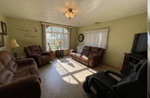 Buffalo Ridge House | Coming soon. Large country home in Turner County. 25 minute to Sioux Falls