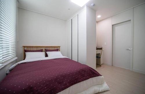 Bongmyeong-dong Apartment | Comma