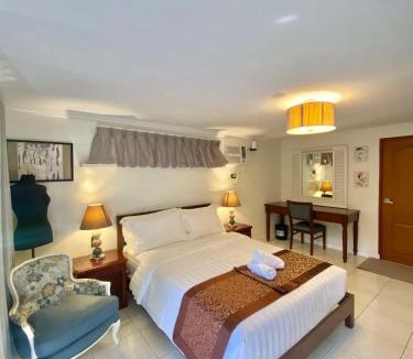 Antipolo Hotel | Commander Suites de Velada