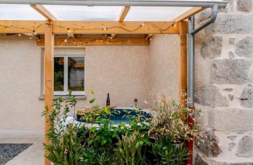 Matour House | Comme à la maison !