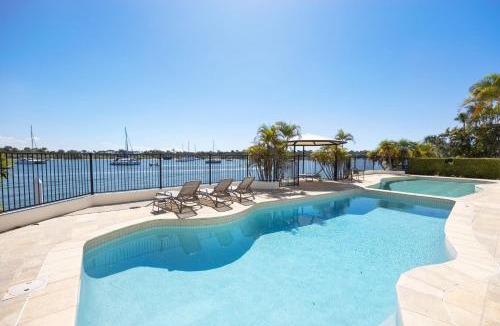 Noosa Heads Apartment | Commodore 6