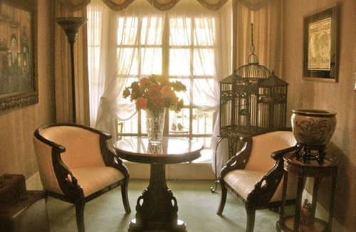 Bainbridge Bed & Breakfast | Commodore Bed & Breakfast / Commodore Suite