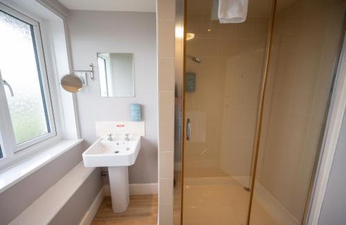 Boscombe House | Commodore Hotel by Greene King Inns