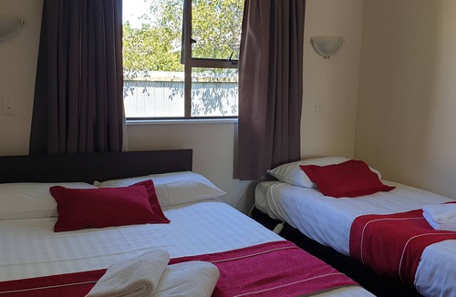 Ashburton Hotel | Commodore Motor Lodge