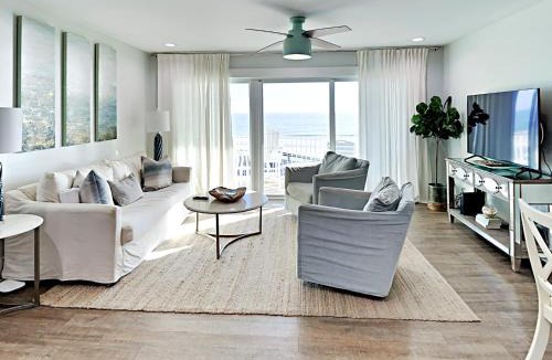 Seagrove Beach Apartment | Commodores Retreat #205