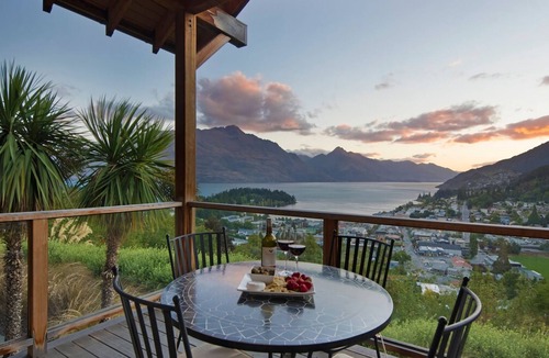 Queenstown City Centre Villa | Commonage Villa 2 Bedroom