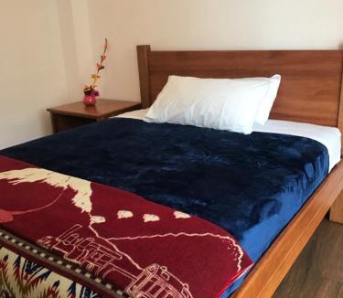 Alausi Hostel | Community Hostel Alausi