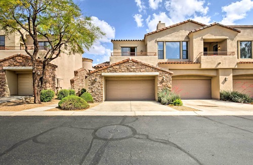 Talon Retreat House | Community Pool, Golf & Tennis: Scottsdale Retreat
