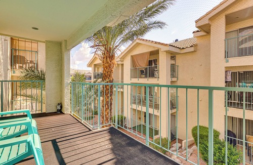 Laughlin Condo | Community Pool & Gym: Apt 5 Mi to Laughlin Casinos