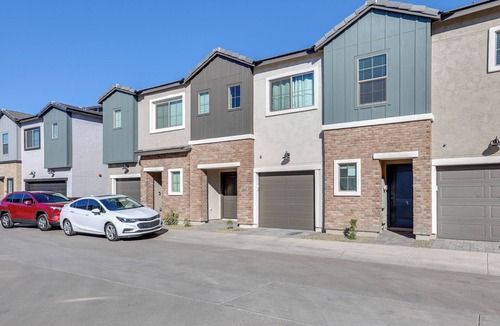 Desert View Apartment | Community Pool & Hiking Trails: Red Fox Retreat 2
