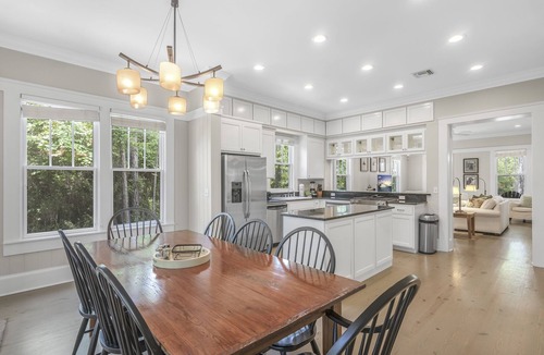 Forest District House | Community Pools! 3 Bikes! Natural Green Space and Parks!