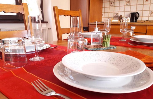 San Fermo della Battaglia Apartment | Como Country House